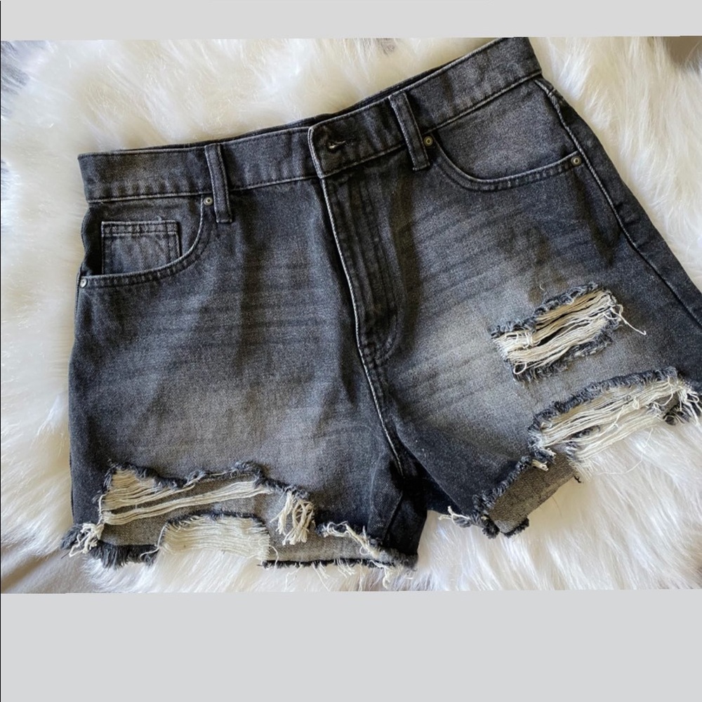 No boundaries festival shorts 🩳